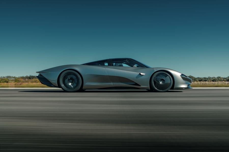  McLaren Speedtail Speed Test 2019 года  (фото 4 из 10)
